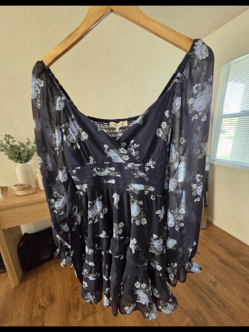 Francesca's Collections Navy B Sheer Floral V-Neck Dress with Light Blue Roses - Picture 7 of 13